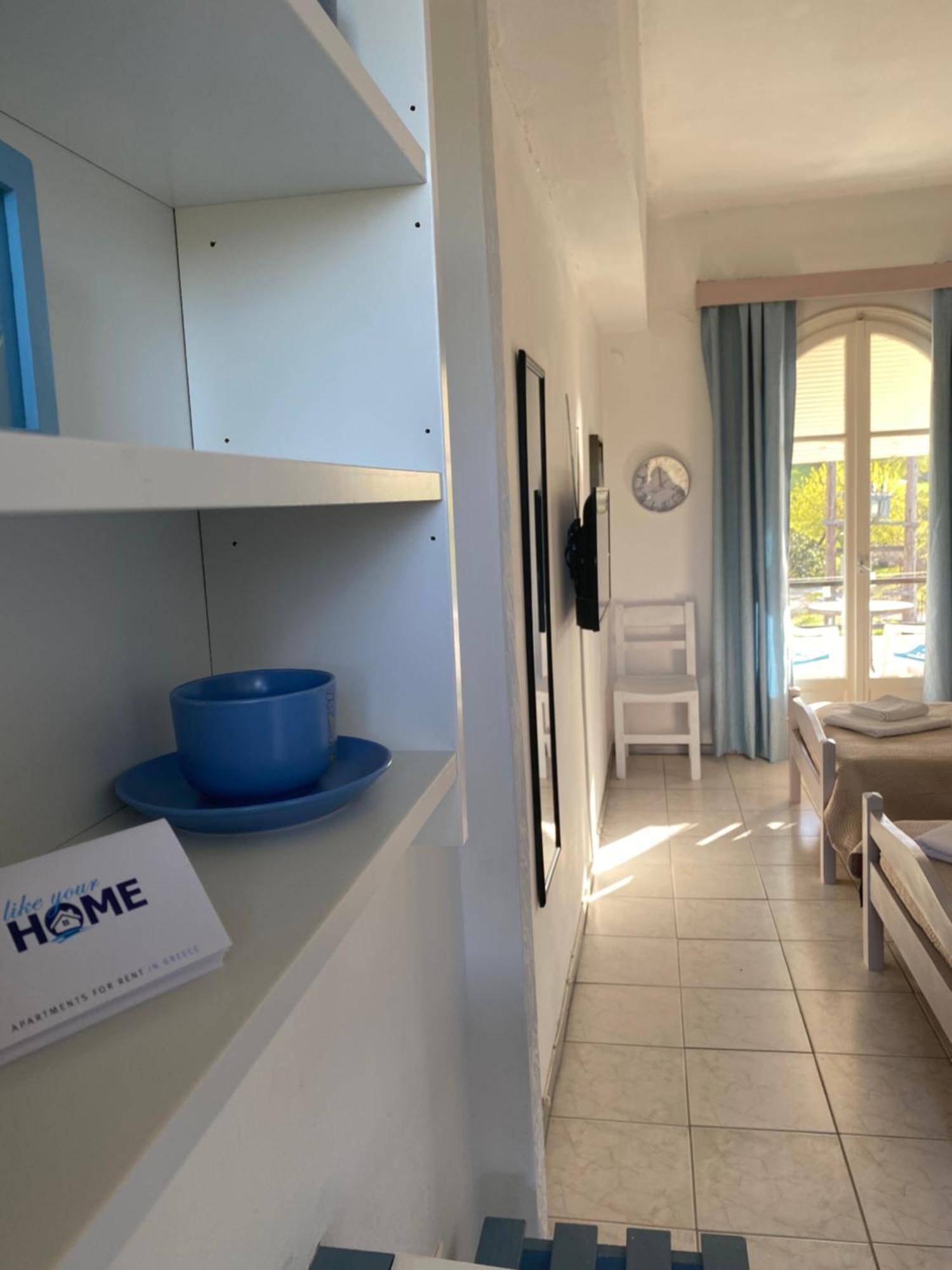 Navy Apartment With Mountain View &Private Parking Vátos Eksteriør billede